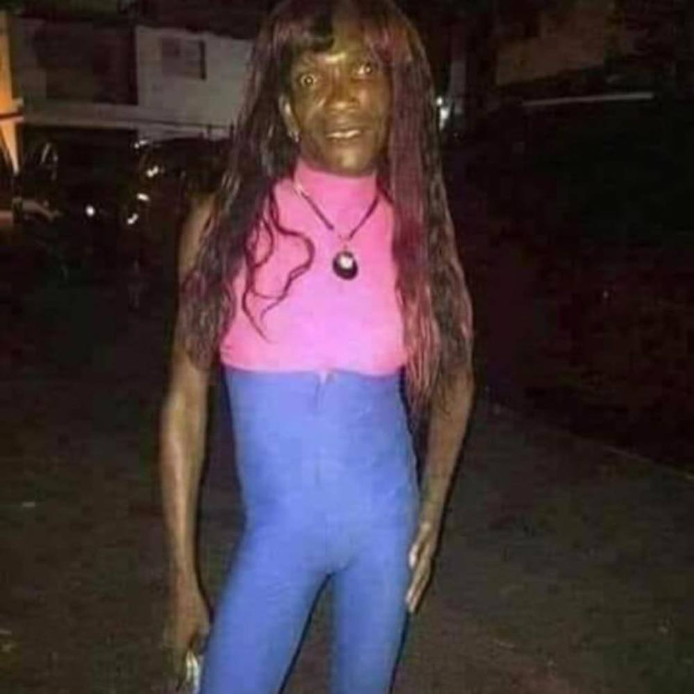 Meet your Posher, Author latoya